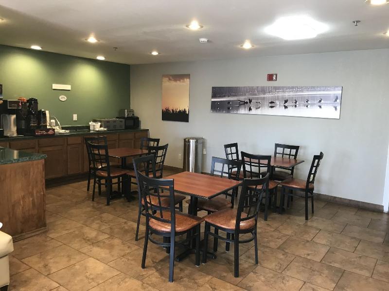 Surestay Plus Hotel By Best Western Bettendorf Exterior photo